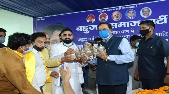 ब्राम्हण समाज पर हो रहा अत्याचार नहीं सहा जाएगा, बसपा खड़ी रहेगी हमेशा - सतीश चंद्र मिश्र