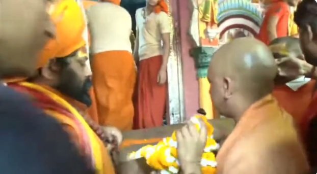 काशी विश्‍वनाथ के बाद CM योगी ने किए रामलला के दर्शन, मंदिर निर्माण प्रगति का भी लिया जायजा  