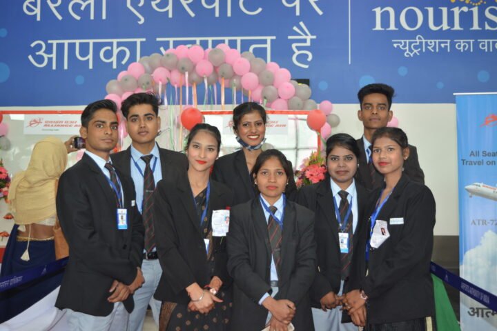  Country's Best Aviation College, UP's Best Aviation College, Bareilly's Narayan College, Narayan College, Aviation Jobs, Narayan College Chairman Shashibhushan