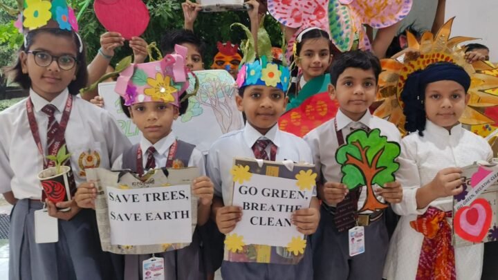 Bareilly News: BBL Public School में वन महोत्‍सव, बच्‍चों ने दिया पर्यावरण संरक्षण का संदेश