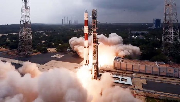 ISRO का पहला सोलर मिशन Aditya L1 लॉन्च, चार महीने में पहुंचेगा लैगरेंज पॉइंट पर