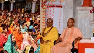 गोरखपुर में CM Yogi ने कहा- धर्म एक ही है, वह है "सनातन धर्म"