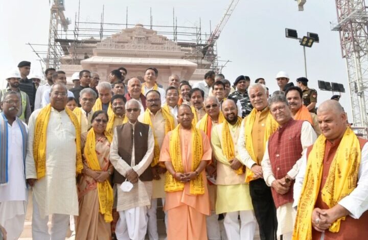Ayodhya News: राम नगरी में योगी कैबिनेट की बैठक, 14 प्रस्तावों को मिली मंजूरी