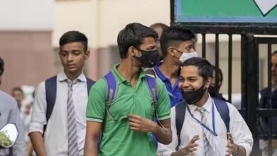 Delhi: 'प्रदूषण संकट' के बीच दिल्‍ली सरकार ने स्कूलों में किया छुट्टी का ऐलान